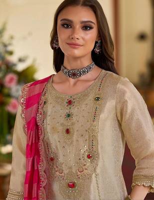 women ethnic motifs embroidered regular beads and stones kurta with trousers & with dupatta 5