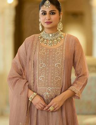 women ethnic motifs embroidered regular sequinned kurta with trousers & with dupatta 4