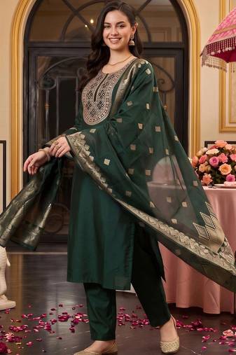 women ethnic motifs embroidered regular mirror work liva kurta with trousers & with dupatta