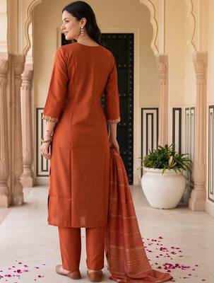women ethnic motifs embroidered regular thread work kurta with trousers & with dupatta 4