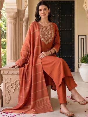 women ethnic motifs embroidered regular thread work kurta with trousers & with dupatta 5