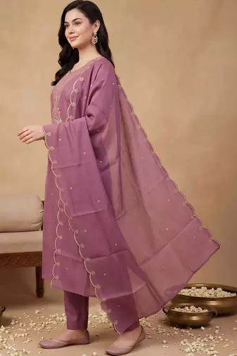 women ethnic motifs embroidered regular thread work kurta with trousers & with dupatta