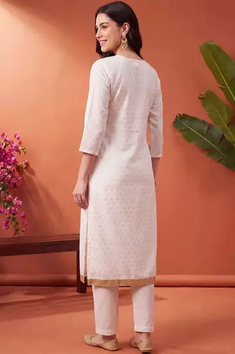 women ethnic motifs embroidered regular thread work kurta with trousers & with dupatta