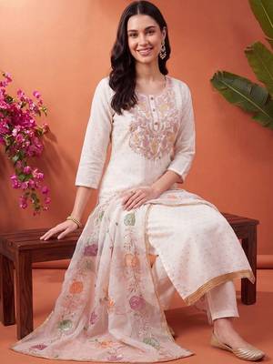 women ethnic motifs embroidered regular thread work kurta with trousers & with dupatta 5