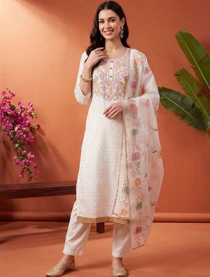 women ethnic motifs embroidered regular thread work kurta with trousers & with dupatta 6