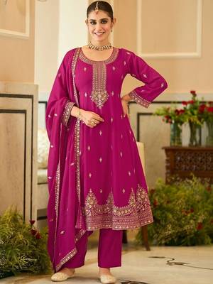 women ethnic motifs embroidered regular kurta with trousers & with dupatta 1