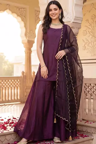 women regular kurta with palazzos & with dupatta