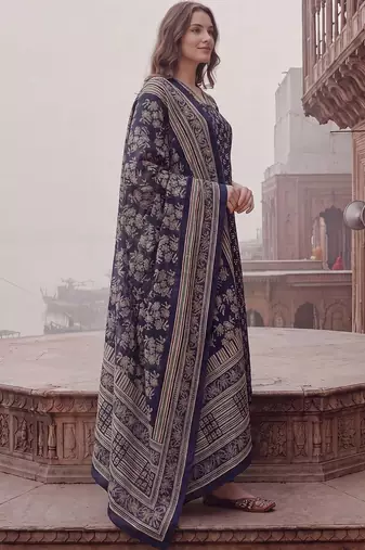 women ethnic motifs printed regular cotton kurta with trousers & with dupatta