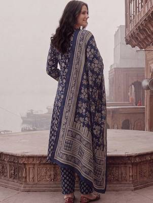 women ethnic motifs printed regular cotton kurta with trousers & with dupatta 4