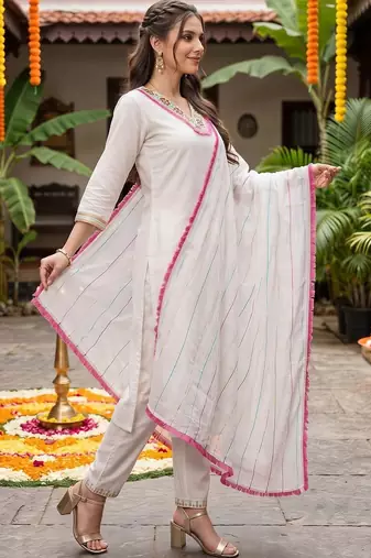 women ethnic motifs embroidered regular thread work kurta with trousers & with dupatta