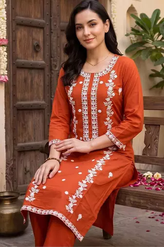 women ethnic motifs embroidered regular thread work kurta with trousers