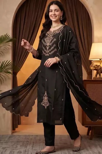 women ethnic motifs embroidered regular thread work kurta with trousers & with dupatta