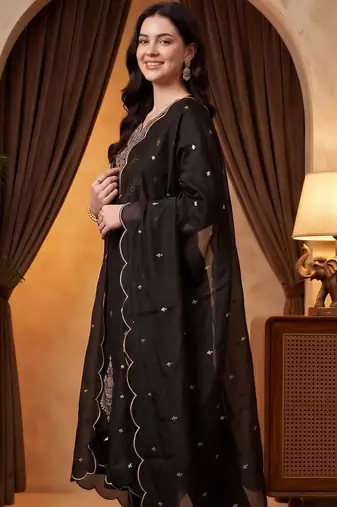 women ethnic motifs embroidered regular thread work kurta with trousers & with dupatta