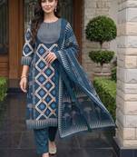 women printed regular cotton kurta with trousers & with dupatta