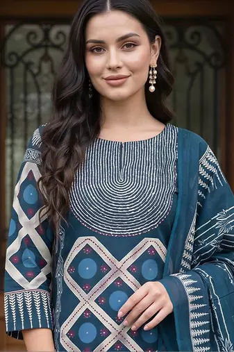 women printed regular cotton kurta with trousers & with dupatta