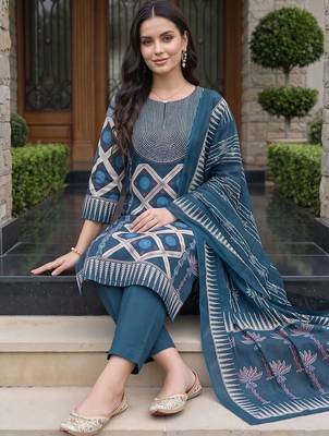 women printed regular cotton kurta with trousers & with dupatta 5