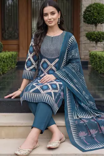women printed regular cotton kurta with trousers & with dupatta