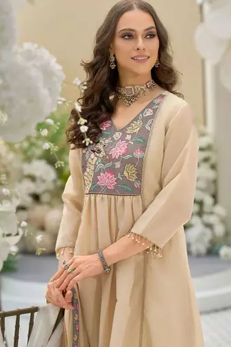 women ethnic motifs embroidered empire patchwork kurta with trousers & with dupatta