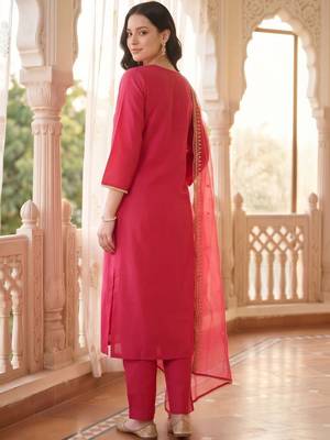 women ethnic motifs embroidered regular liva kurta with trousers & with dupatta 4