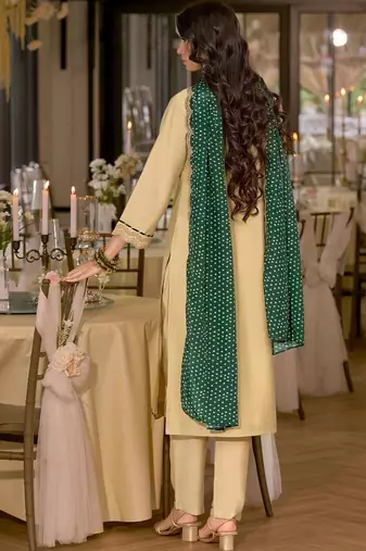 women ethnic motifs embroidered regular thread work kurta with trousers & with dupatta