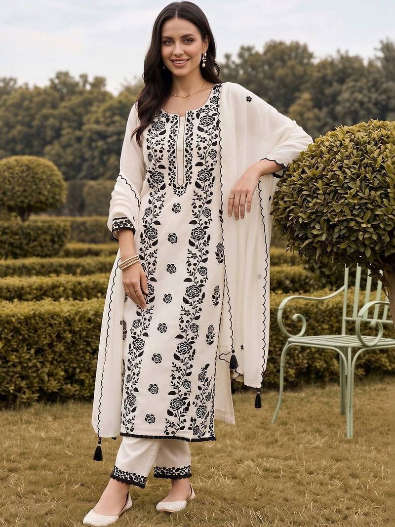 women floral embroidered regular thread work kurta with trousers & with dupatta