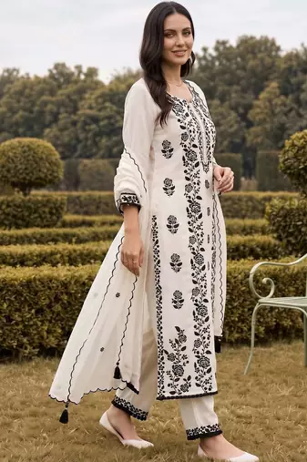 women floral embroidered regular thread work kurta with trousers & with dupatta
