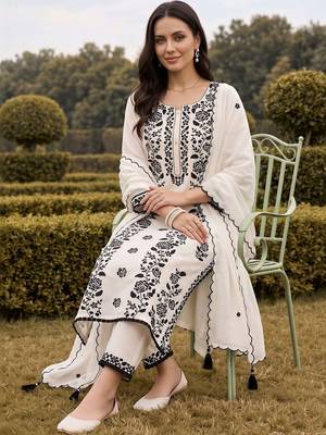 women floral embroidered regular thread work kurta with trousers & with dupatta 5