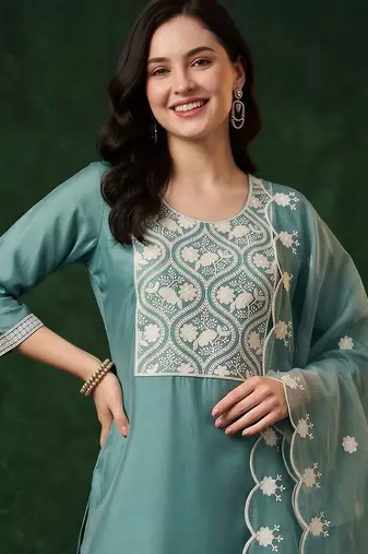 women ethnic motifs embroidered regular thread work kurta with trousers & with dupatta