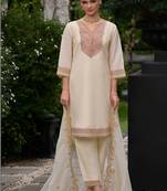 women ethnic motifs embroidered regular kurta with trousers & with dupatta