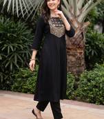 women ethnic motifs embroidered regular kurta with trousers