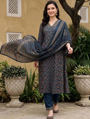 women ethnic motifs printed regular cotton kurta with trousers & with dupatta 1
