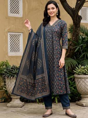 women ethnic motifs printed regular cotton kurta with trousers & with dupatta 6