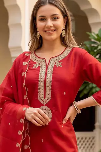 women ethnic motifs embroidered regular thread work liva kurta with palazzos & with dupatta