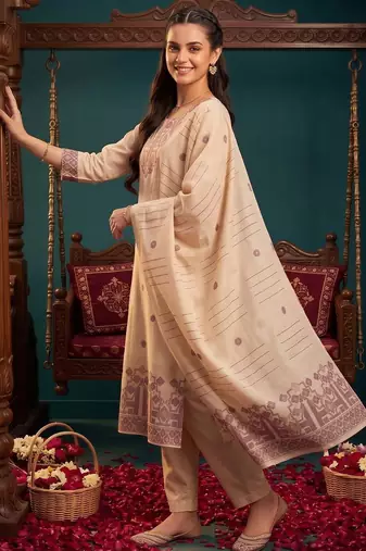 women ethnic motifs embroidered regular thread work chanderi silk kurta with trousers & with dupatta