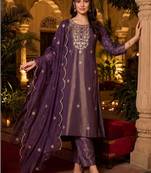 women ethnic motifs embroidered regular thread work kurta with trousers & with dupatta