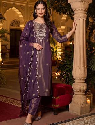 women ethnic motifs embroidered regular thread work kurta with trousers & with dupatta 6
