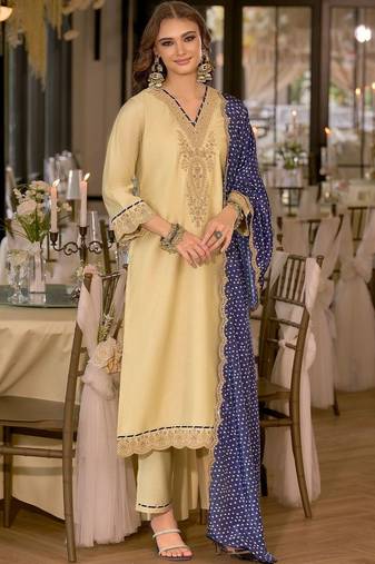 women ethnic motifs embroidered regular thread work kurta with trousers & with dupatta