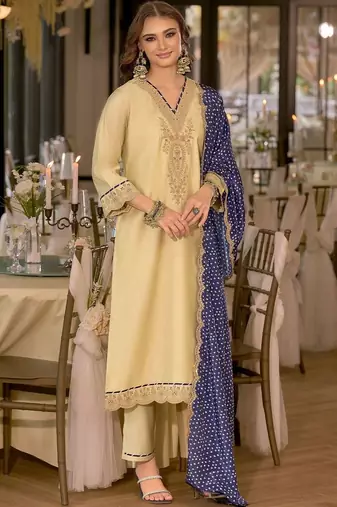 women ethnic motifs embroidered regular thread work kurta with trousers & with dupatta