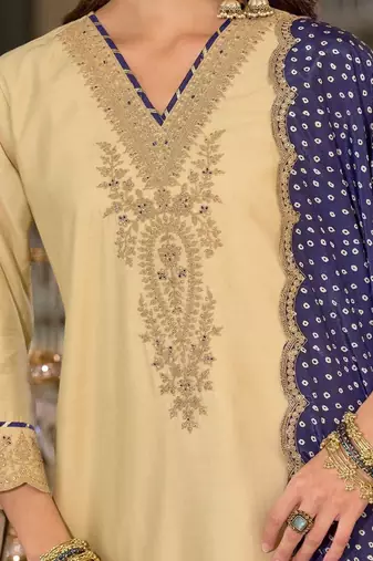 women ethnic motifs embroidered regular thread work kurta with trousers & with dupatta