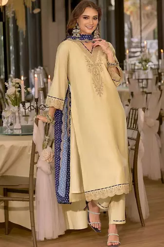 women ethnic motifs embroidered regular thread work kurta with trousers & with dupatta