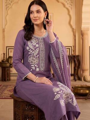 women ethnic motifs embroidered regular thread work kurta with trousers & with dupatta 5