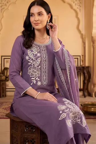 women ethnic motifs embroidered regular thread work kurta with trousers & with dupatta