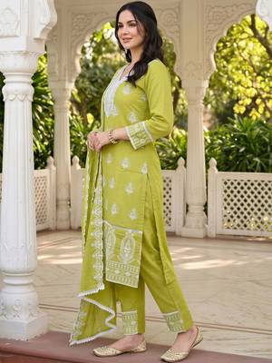 women ethnic motifs embroidered regular thread work cotton kurta with trousers & with dupatta 3