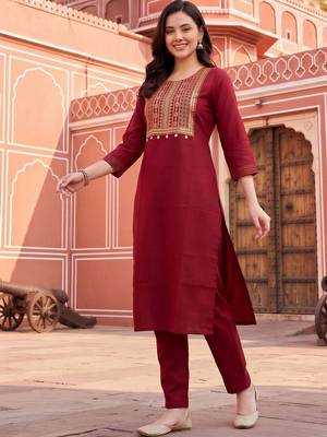 women ethnic motifs embroidered regular kurta with trousers 1