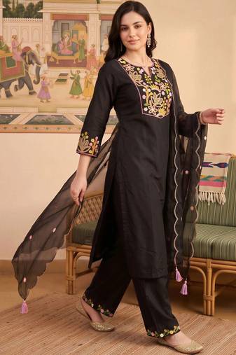 women floral embroidered regular thread work liva kurta with trousers & with dupatta