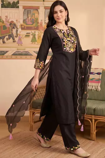 women floral embroidered regular thread work liva kurta with trousers & with dupatta