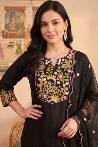 women floral embroidered regular thread work liva kurta with trousers & with dupatta
