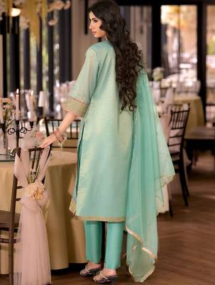 women ethnic motifs embroidered regular thread work kurta with trousers & with dupatta 7