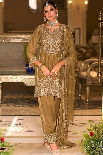 women ethnic motifs embroidered regular thread work kurta with patiala & with dupatta