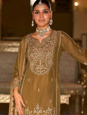 women ethnic motifs embroidered regular thread work kurta with patiala & with dupatta 2